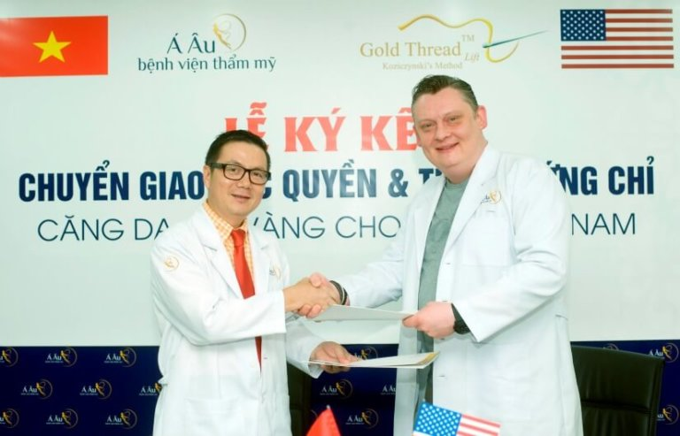 Căng da bằng chỉ vàng 24K với Bác sĩ Phan Thanh Hào